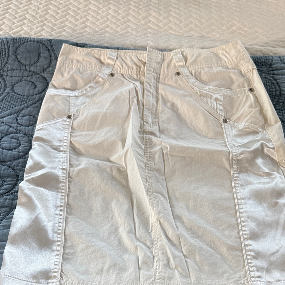 Elegant White Women's Skirt